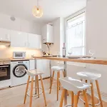 New Cattenom - For Teams & Families - 4 To 7 Beds, 3-min Parking * Hettange-Grande