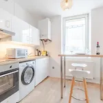New Cattenom - For Teams & Families - 4 To 7 Beds, 3-min Parking * Hettange-Grande