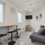 New Cattenom - For Teams & Families - 4 To 7 Beds, 3-min Parking Апартаменты
