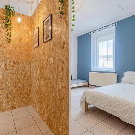 公寓 New Cattenom - For Teams & Families - 4 To 7 Beds, 3-min Parking