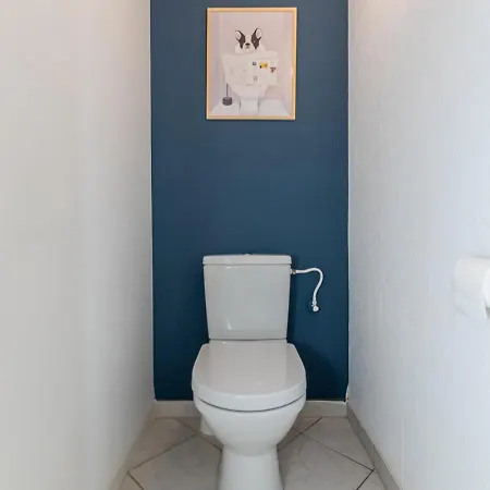 3 Appts - 3 A 7 Lits - Parfait 6 A 10 Pers - Max 29 Pers - 1 Immeuble - Convivialite, Rentabilite ------ - 3 Apts - 3 To 7 Beds - Ideal For 6 To 10 Guests - Up To 29 - Same Building -- Cattenom Appartement