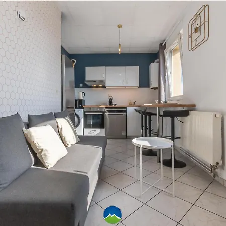 Matcha - 3 Min Parking, Wi-fi, Nespresso - Spacieux & Serein, Ideal Pros Et Familles - Spacious & Serene, Perfect For Pros & Families Hettange-Grande