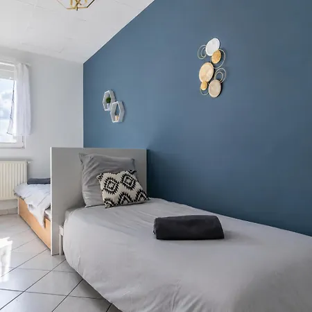 New Cattenom - For Teams & Families - 4 To 7 Beds, 3-min Parking * Hettange-Grande