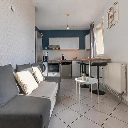 New Cattenom - For Teams & Families - 4 To 7 Beds, 3-min Parking Apartment *