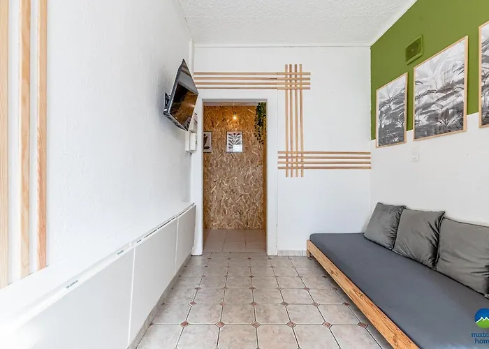 New Cattenom - For Teams & Families - 4 To 7 Beds, 3-min Parking Hettange-Grande