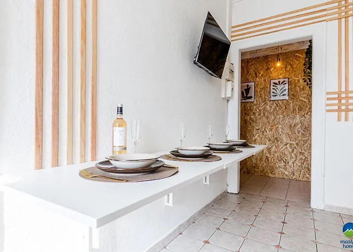 New Cattenom - For Teams & Families - 4 To 7 Beds, 3-min Parking