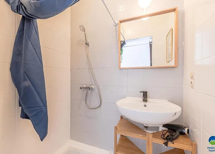 New Cattenom - For Teams & Families - 4 To 7 Beds, 3-min Parking Apartment