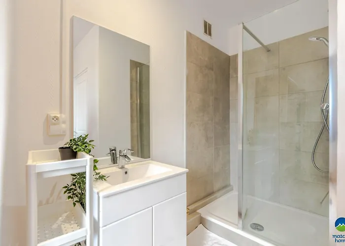 New Cattenom - For Teams & Families - 4 To 7 Beds, 3-min Parking Apartment Hettange-Grande