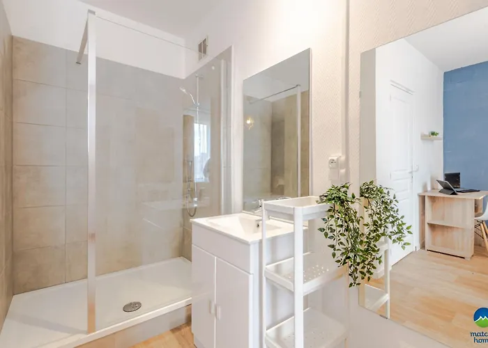 New Cattenom - For Teams & Families - 4 To 7 Beds, 3-min Parking Apartment