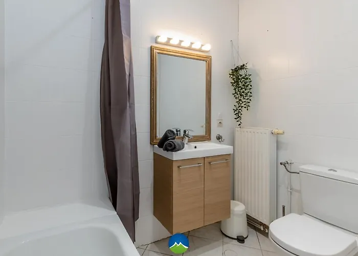 Апартаменты Cattenom 7 Lits 8 A 11 Pers Parking 3 Min Wi Fi Ideal Equipes Pros Et Familles - 7 Beds 8 To 11 Guests Perfect For Workers And Families Hettange-Grande