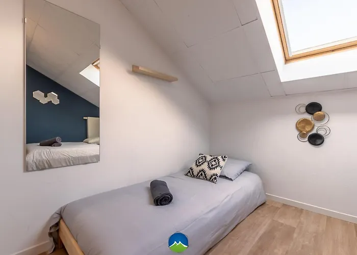 Cattenom 7 Lits 8 A 11 Pers Parking 3 Min Wi Fi Ideal Equipes Pros Et Familles - 7 Beds 8 To 11 Guests Perfect For Workers And Families Апартаменты *