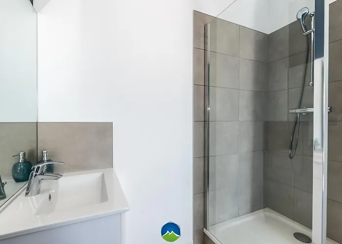 Cattenom 7 Lits 8 A 11 Pers Parking 3 Min Wi Fi Ideal Equipes Pros Et Familles - 7 Beds 8 To 11 Guests Perfect For Workers And Families * Hettange-Grande