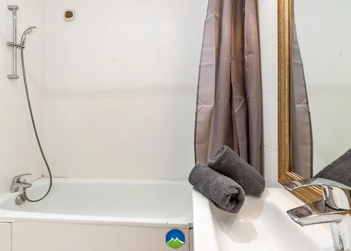 Апартаменты Cattenom 7 Lits 8 A 11 Pers Parking 3 Min Wi Fi Ideal Equipes Pros Et Familles - 7 Beds 8 To 11 Guests Perfect For Workers And Families Hettange-Grande