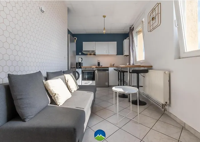 Cattenom 7 Lits 8 A 11 Pers Parking 3 Min Wi Fi Ideal Equipes Pros Et Familles - 7 Beds 8 To 11 Guests Perfect For Workers And Families Hettange-Grande